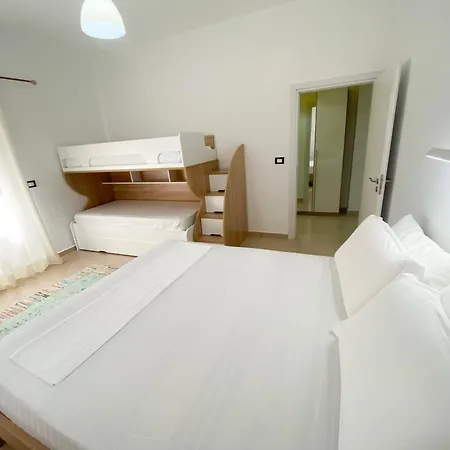 Andris Ylli & Hojza Appartement Saranda