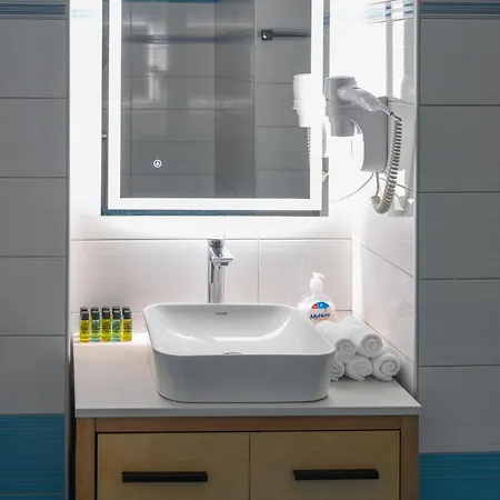 Andris Ylli & Hojza * Sarandë