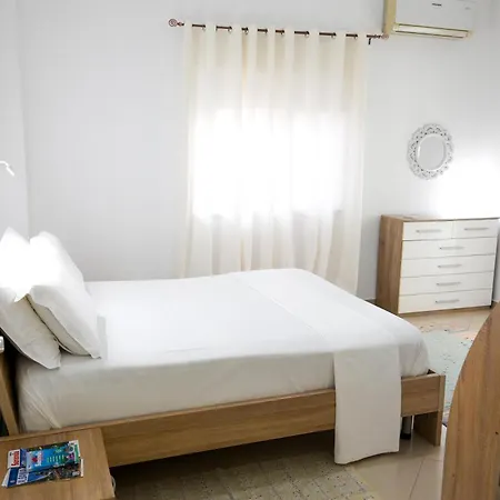 Andris Ylli & Hojza Apartman