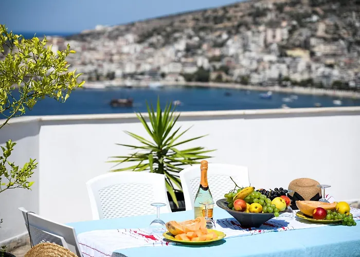 Andris Ylli & Hojza Apartamento