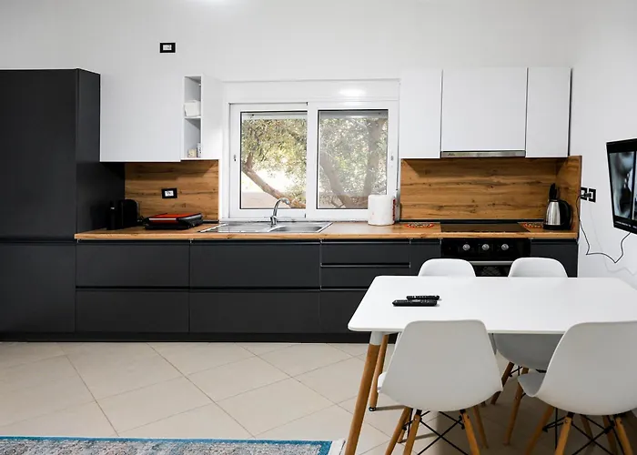 Apartamento Andris Ylli & Hojza