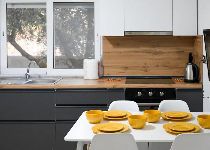 Andris Ylli & Hojza Apartamento *