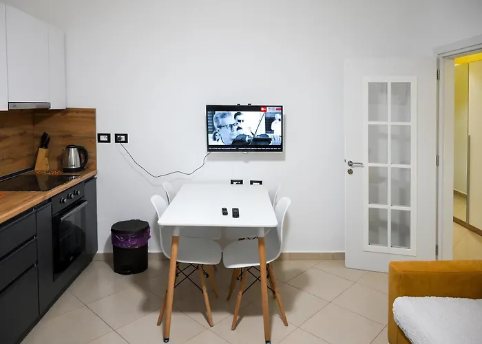 Apartamento Andris Ylli & Hojza *